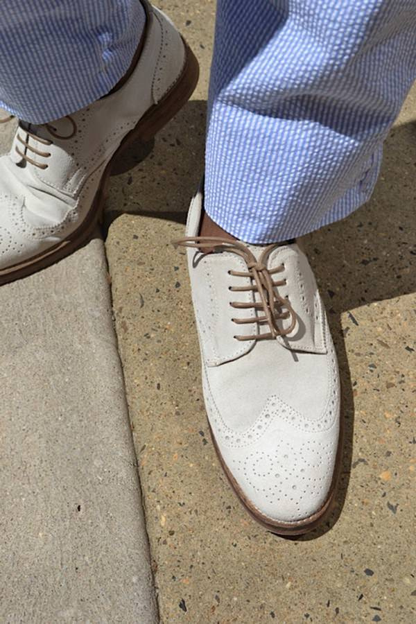 Sapatos Brancos com Seersucker