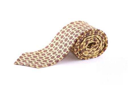 Cravate en soie à imprimé Madder en chamois à motif rouge - Fort Belvedere