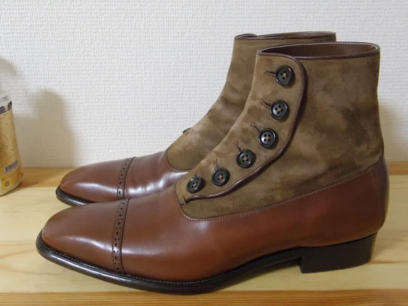 Knoflíková bota Otsuka v hnědé barvě