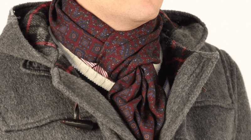 Lenço reversível em motivos de lã de seda vermelho e azul bordeaux e paisley