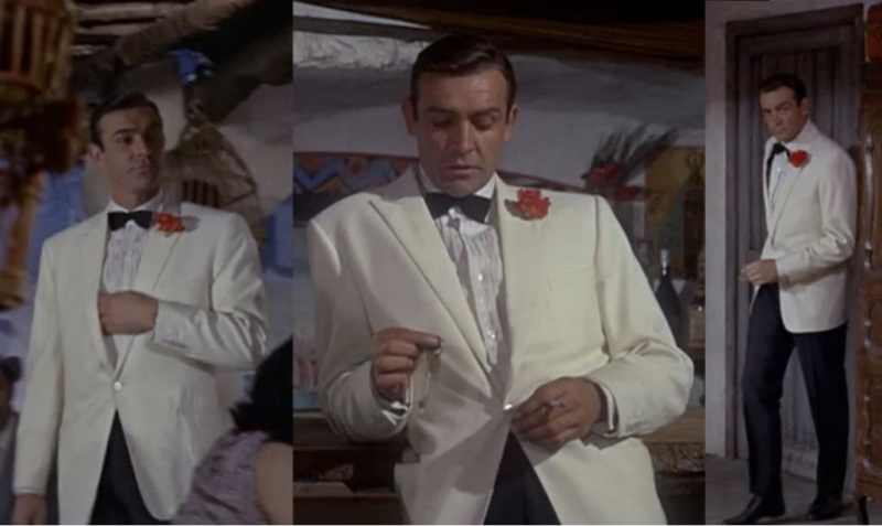 Le smoking ivoire est une tenue iconique de James Bond.
