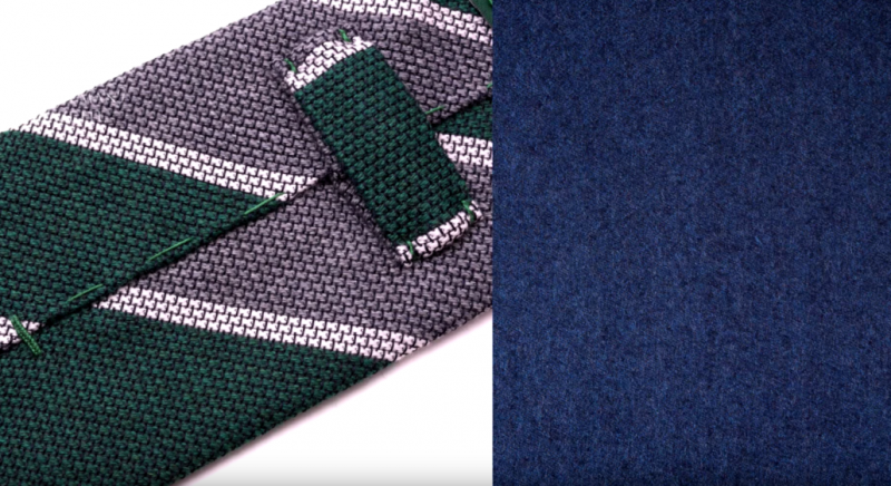 Kašmírová vlněná grenadinová kravata v tmavě zelené, středně šedé, šedobílém pruhu vytváří harmonický vzhled s modrou