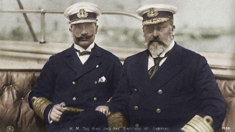 Wilhelm II com gravata borboleta e Edward VII com quatro gravatas na mão