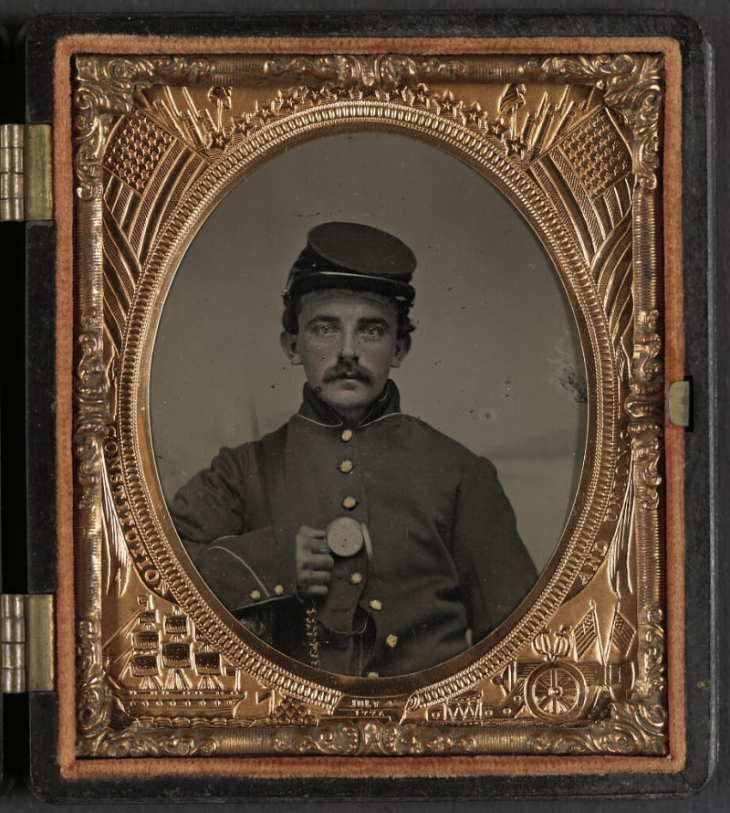 Une possible photographie de Jones en tant que soldat