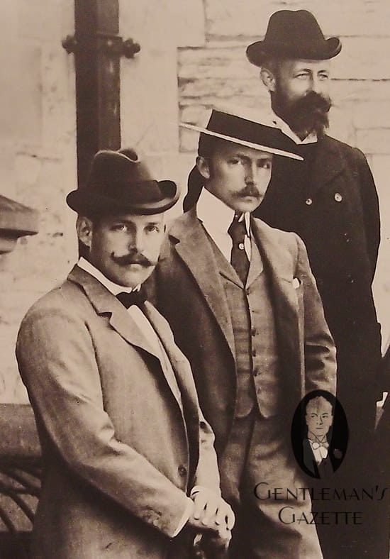 Homburgin hattu ja veneilijä vuonna 1910