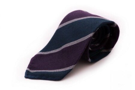 Cravate grenadine de laine et cachemire en violet, bleu pétrole, rayures gris clair