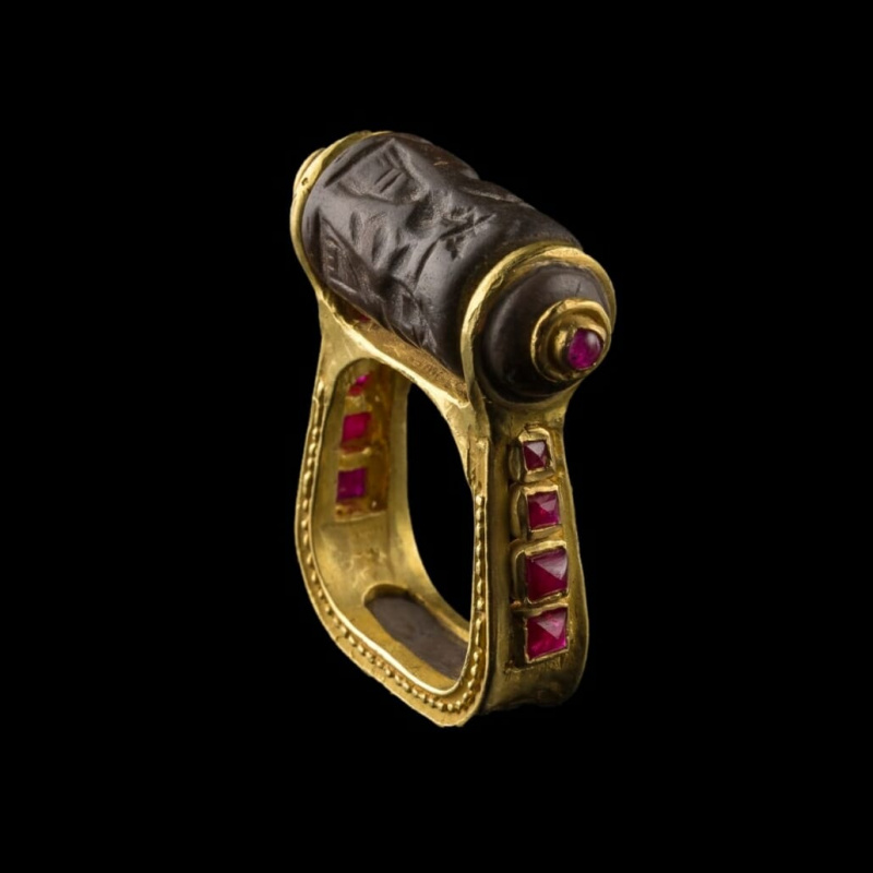 Древни месопотамски ваљани печатни прстен