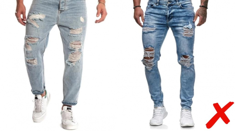 Deux exemples de jeans en denim vieilli.