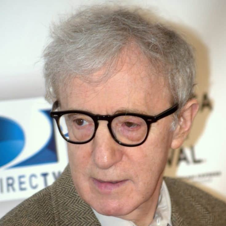 Brýle mohou být charakteristickým doplňkem, jako je Woody Allen