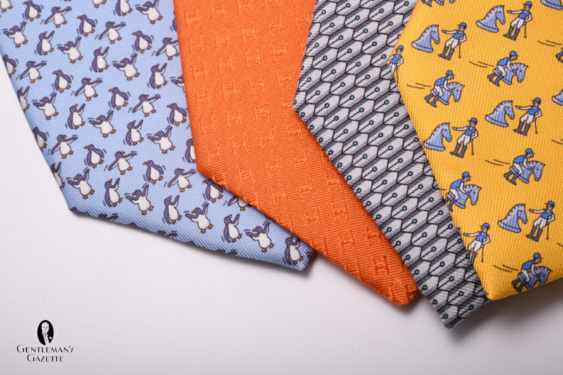 Différentes cravates Hermès