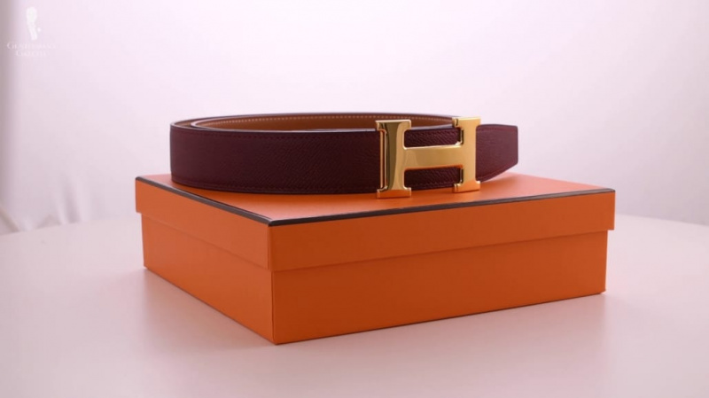 Nous pensons que la ceinture Hermès est uniquement destinée à une personne intéressée par un symbole de statut social qui montre qu