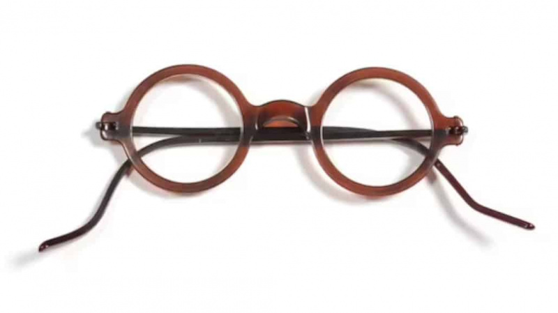 Óculos feitos de celulóide da década de 1920