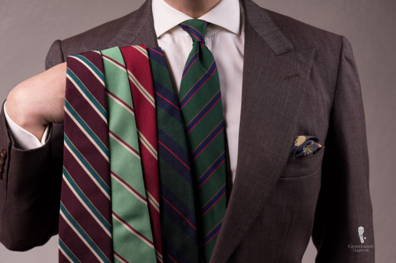 cravates rep assorties