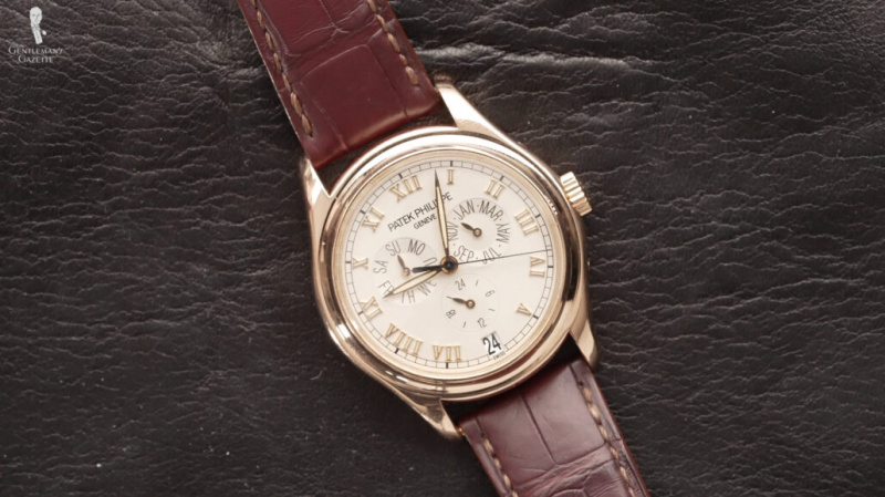 Společenské hodinky Patek Philipe s hnědým koženým řemínkem