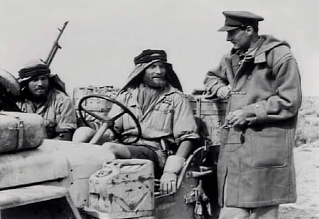Sir David Stirling, fondateur du SAS avec Duffle Coat in the Desert