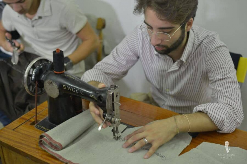 Ручно рађен производ помоћу машине за шивење