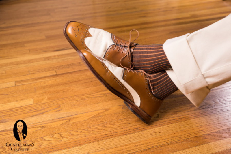 calça cáqui ou off-white e espectadores Shadow Stripe Ribbed Socks Charcoal and Orange Fil d