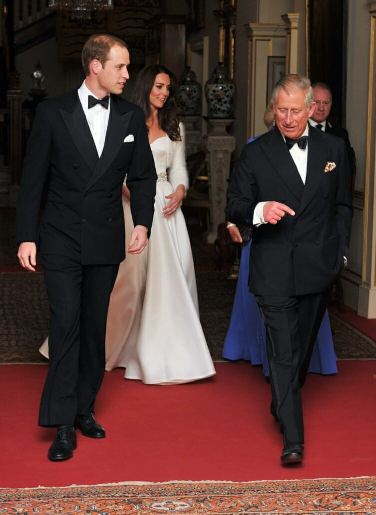 Le prince William porte des bouts d