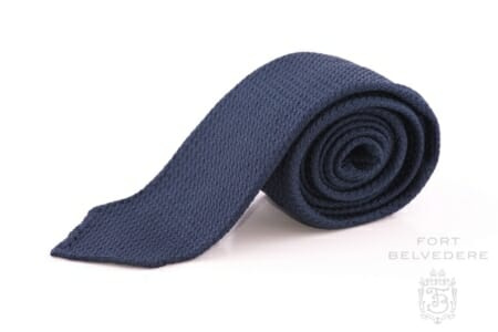 Гренадинска свилена кравата у тамноплавој боји