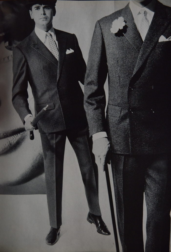 1960-ųjų kostiumas su trumpomis kelnėmis