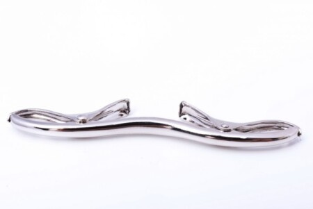 Grampo de barra de colarinho em prata platina para colares clássicos estreitos