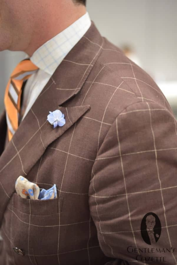 Ruskea ikkunalasipuku Ralph Lauren Purple Label, jossa Boutonniere, tasku neliö ja solmio