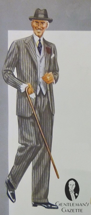 Jednořadý šedý pruhovaný česaný oblek se světle šedou vestou, světle žlutá winchesterová košile, fialová boutonniere, bílá plátěná kapsička, jehlice do kravaty a černý klobouk Homburg