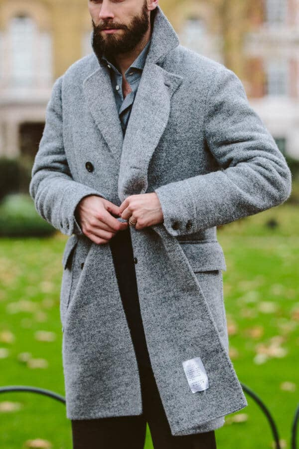 Šedý kabát ve stylu Casentino