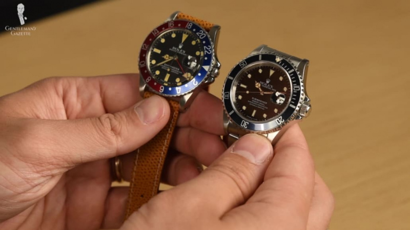 Raphael tenant deux montres Rolex
