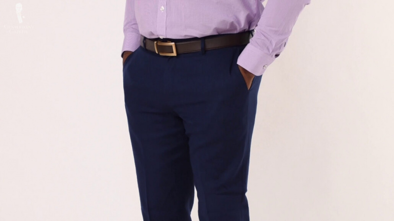 Alternativa plisiranim hlačama: hlače ravnog prednjeg dijela