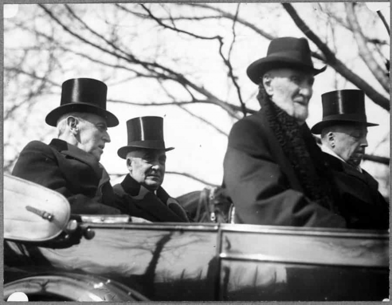 Woodrow Wilson, Warren G. Harding, Philander Knox a Joseph Cannon, v kabrioletu, 4. března 1921