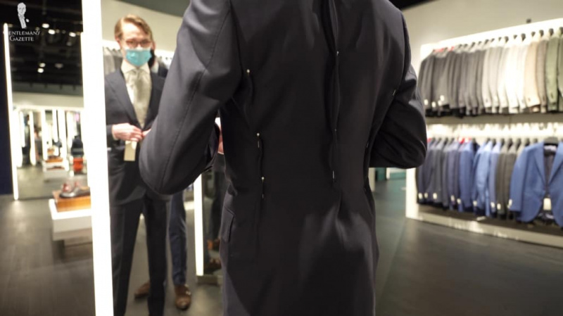 Neka MTM odijela na mreži mogu se preinačiti umjesto vas ako se uredite u trgovini.