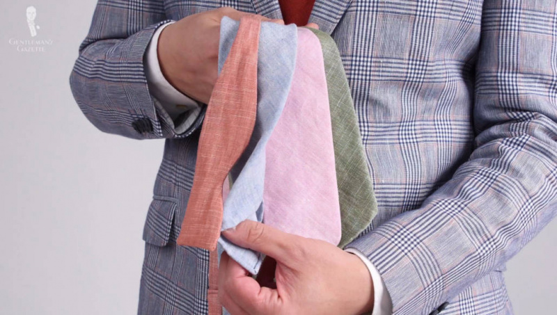 Gravatas de linho em construção de 3 dobras, feitas à mão com entretela suave - perfeitas para roupas de verão.