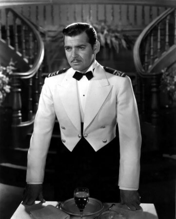 Clark Gable portant une veste de mess