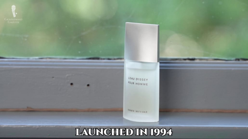A fragrância foi lançada em 1994.