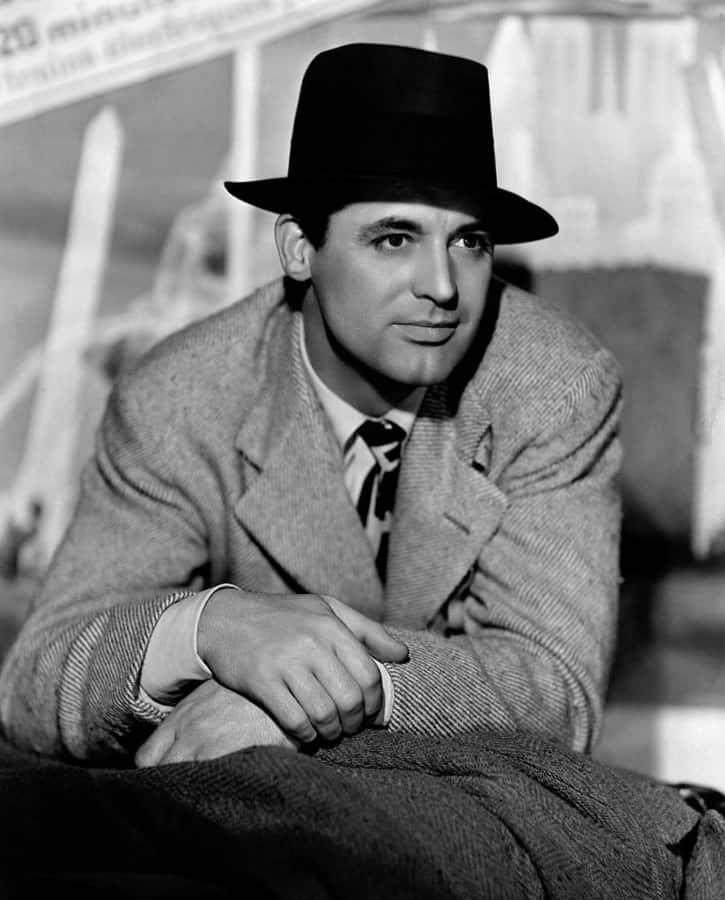 Chapéus raramente ficavam bem em Cary Grant