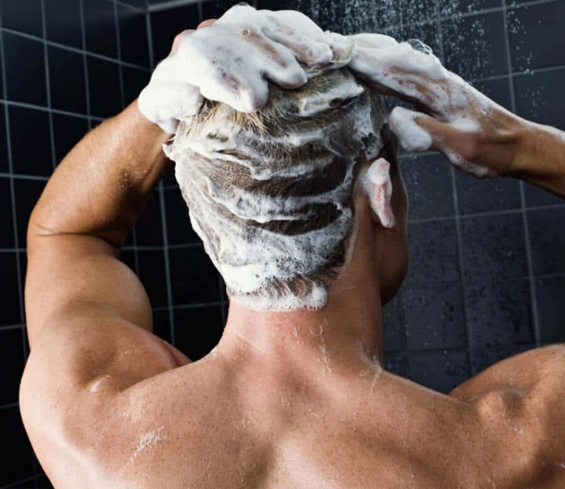 Prenez le temps de faire un shampoing tous les quelques jours