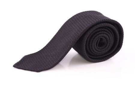Hedvábná kravata Grenadine v černé barvě