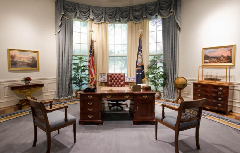Uma réplica do Salão Oval do Presidente Bush