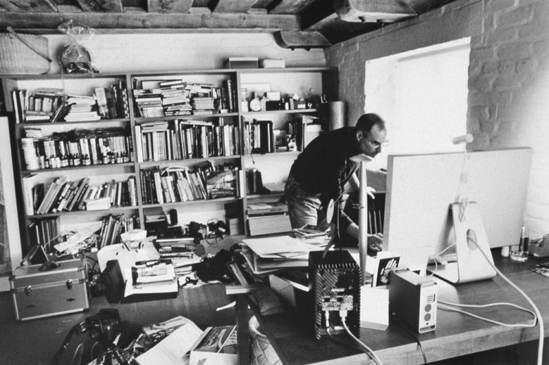 Steve Jobs på sitt kontor