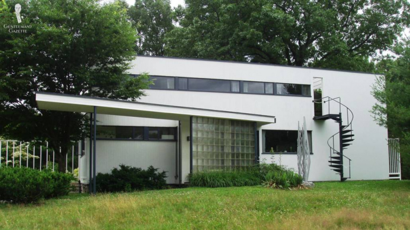 Dům inspirovaný Bauhausem.