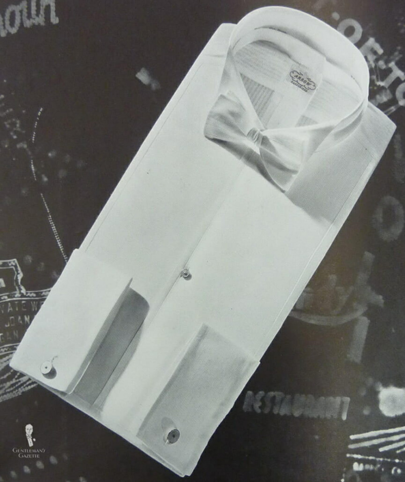 Винтаге бела кошуља са краватом Модел Вендоме од Арров са куваним предњим делом и једном видљивом копчом