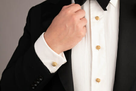 Brooks Brothers Pleated Front Tuxedo košulja s odgovarajućim manžetama i nitnama za košulju Fort Belvedere