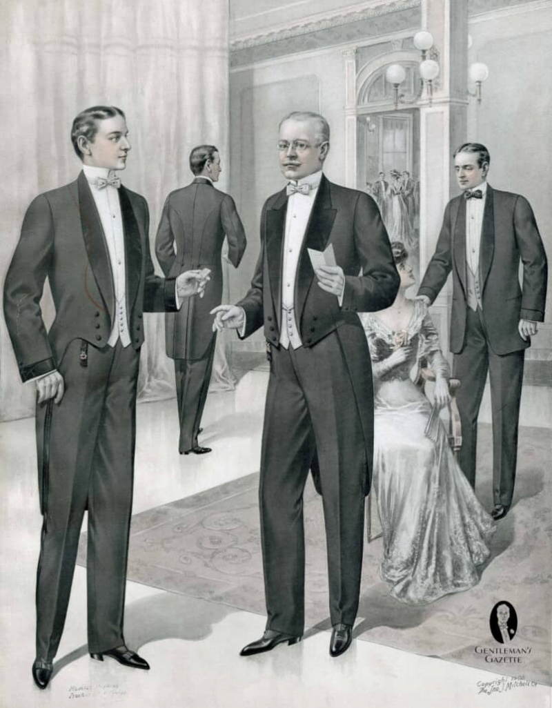 Observe o fob nos dois conjuntos de gravata branca na frente e a jaqueta de gola xale usada aberta - 1908