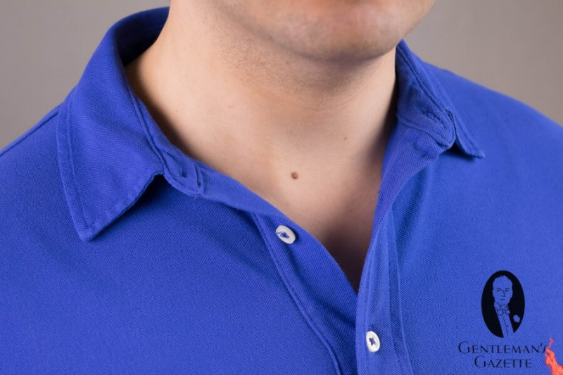 Šitý košilový límec s připojenou légou