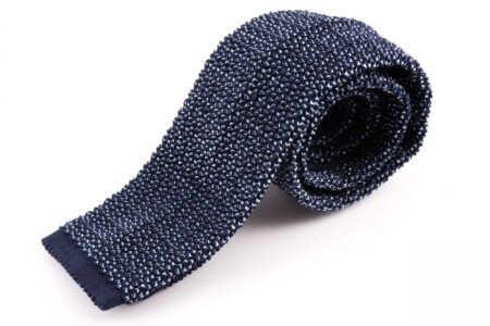 Двобојна плетена кравата у тамноплавој и светлоплавој свили - Форт Белведере