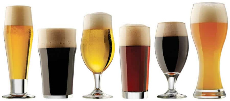 Různé pivní sklenice