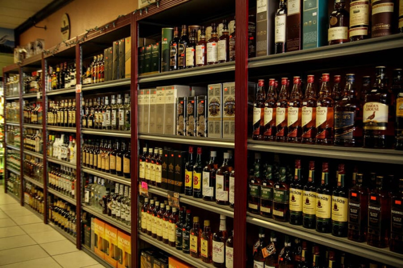 Sekce whisky ve vašem obchodě s alkoholem může být velmi zastrašující