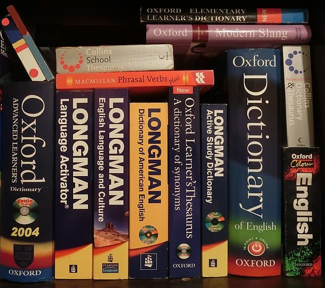 Dicionários de inglês e livros de dicionários de sinônimos